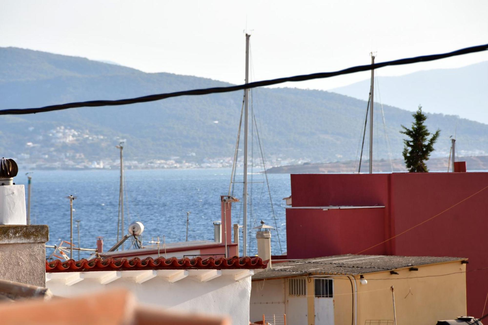 Αρχοντικό Σπίτι Στην Αίγινα Apartman Kültér fotó